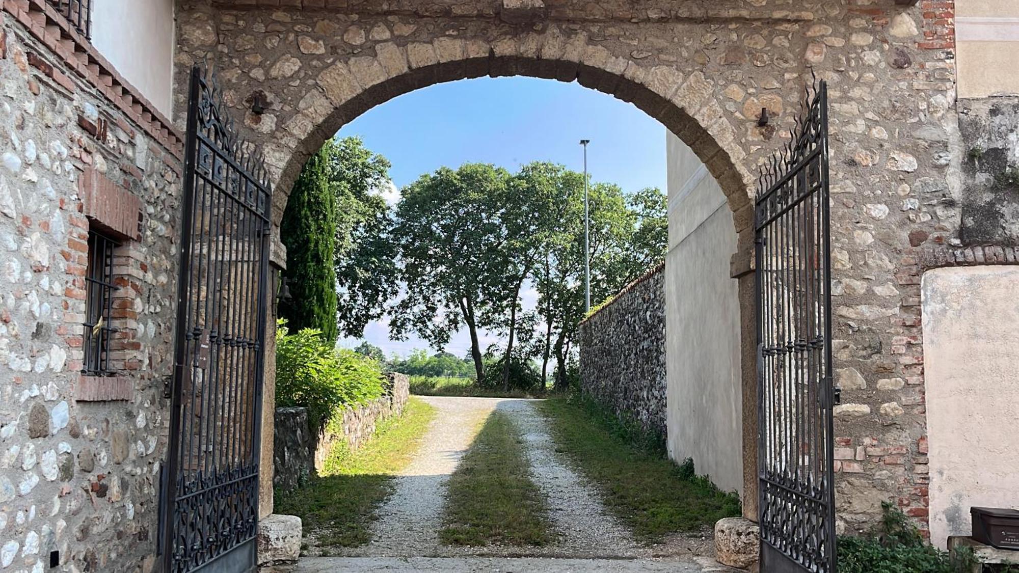 Antico Cascinale Lombardo Panzió Lonato Kültér fotó