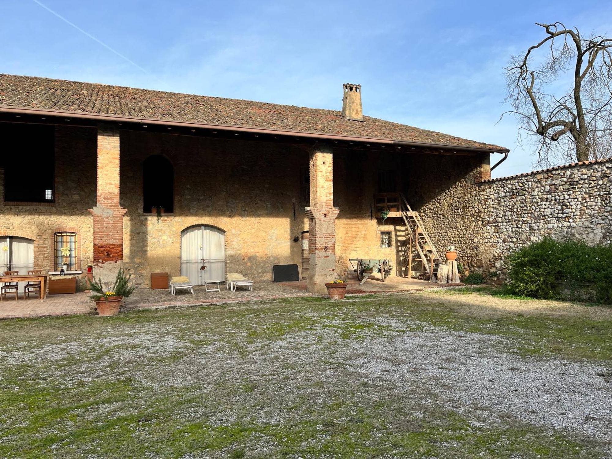 Antico Cascinale Lombardo Panzió Lonato Kültér fotó