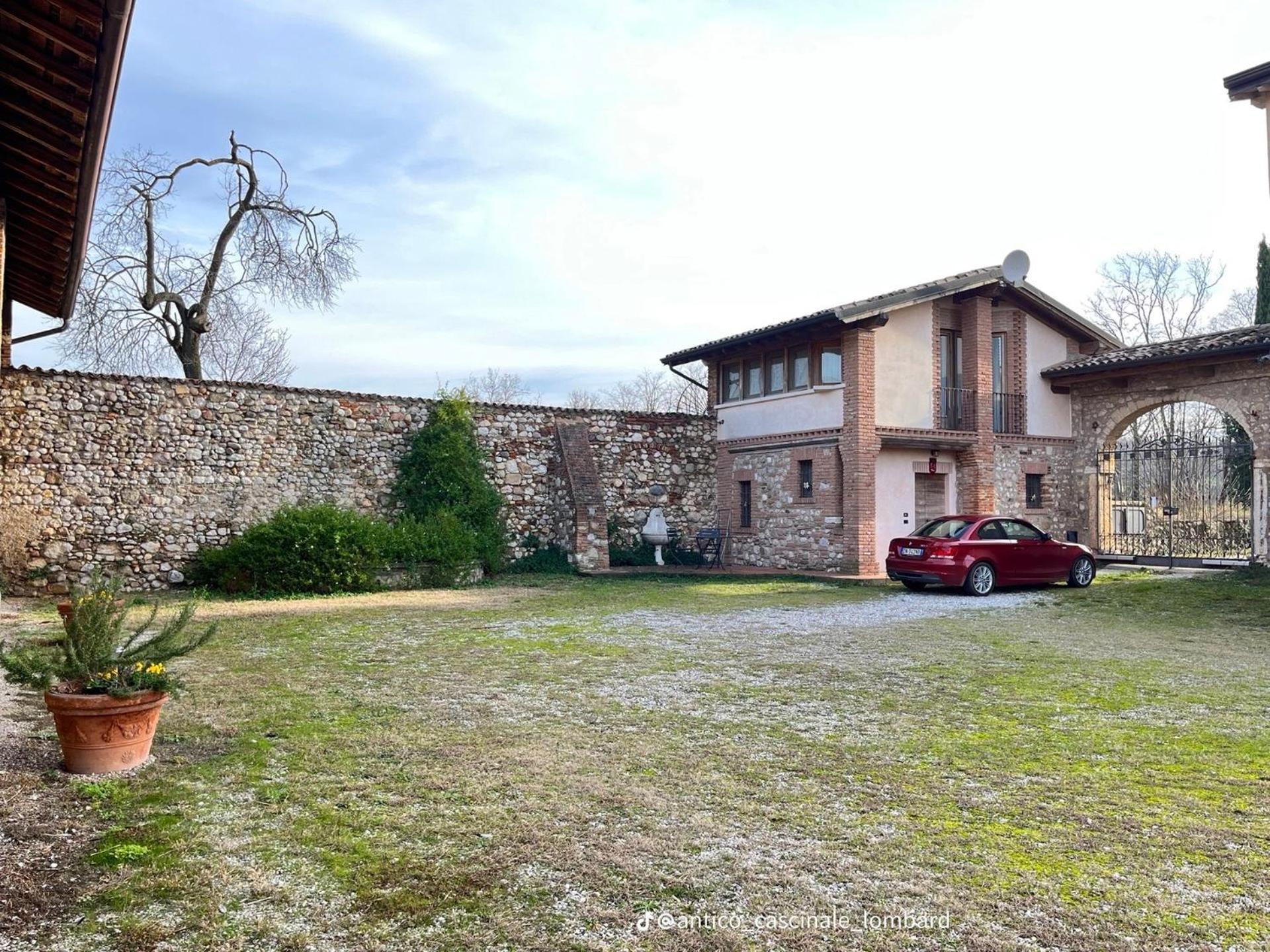Antico Cascinale Lombardo Panzió Lonato Kültér fotó